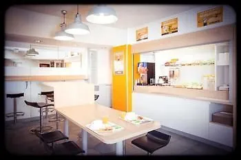 Hotelf1 Nord Barberey Saint Sulpice מלון *